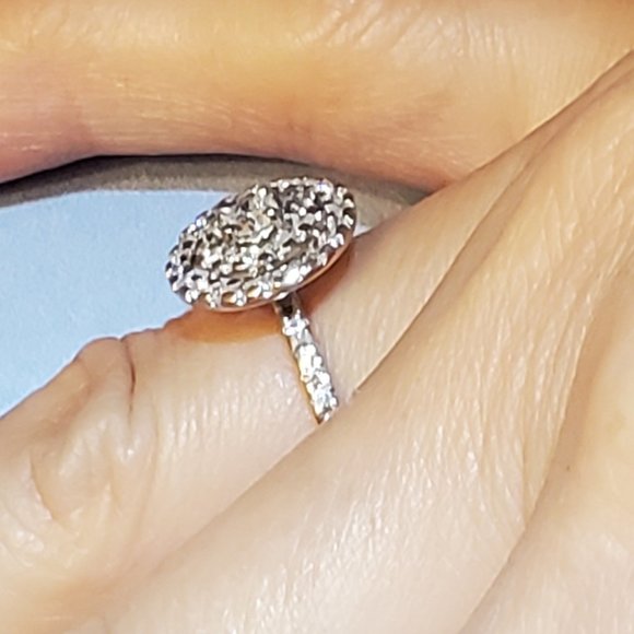 Brand new beautiful diamond 14K white gold ring - Picture 11 of 11